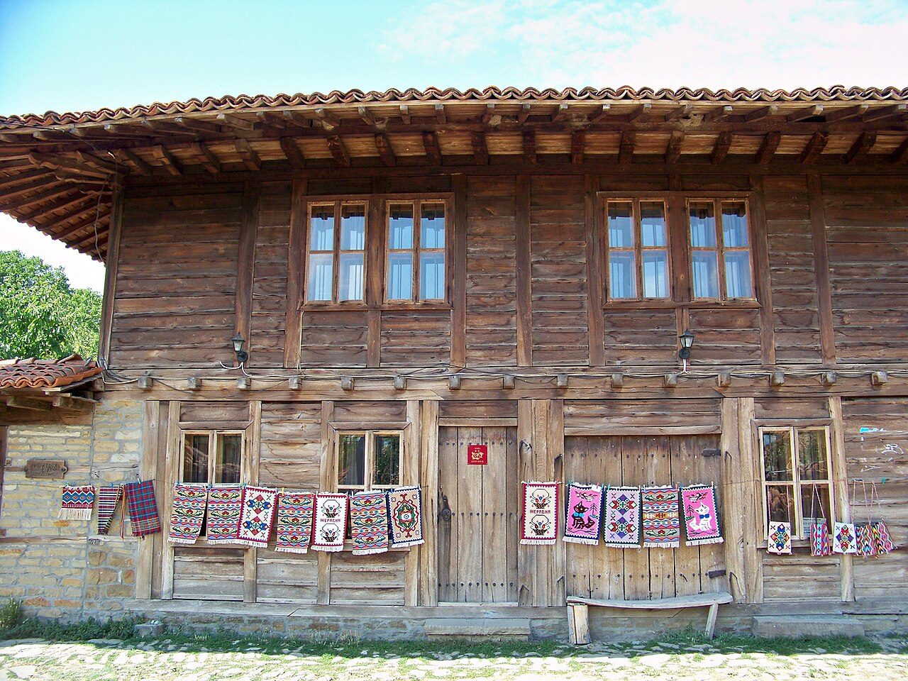photo2.jpg
